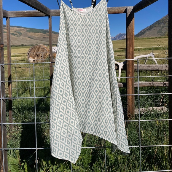 Western Aztec Pattern Flowy Sundress - Picture 2 of 3